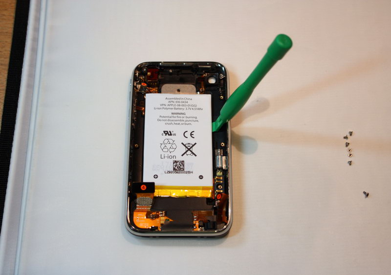 iphone-3g-s-battery-removal1